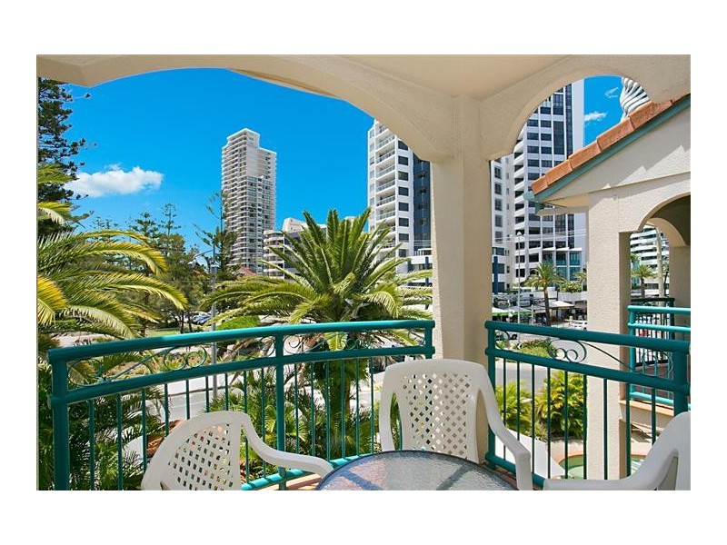 42/112 Surf Parade, Broadbeach QLD 4218