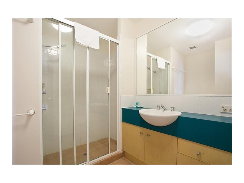 42/112 Surf Parade, Broadbeach QLD 4218