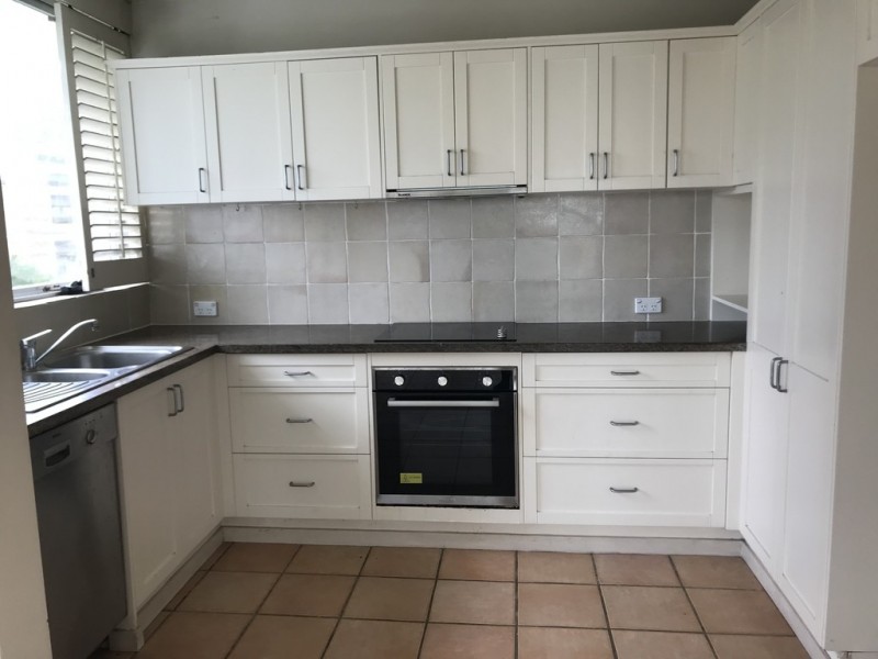 32 Riverview Parade, Surfers Paradise QLD 4217