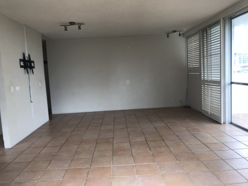 32 Riverview Parade, Surfers Paradise QLD 4217