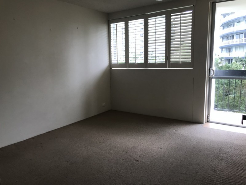 32 Riverview Parade, Surfers Paradise QLD 4217