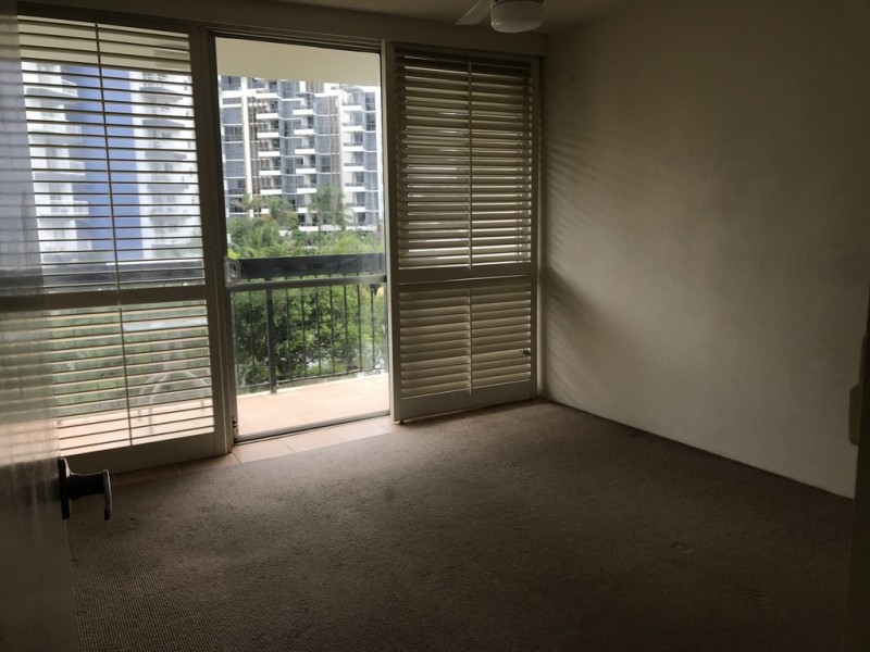 32 Riverview Parade, Surfers Paradise QLD 4217