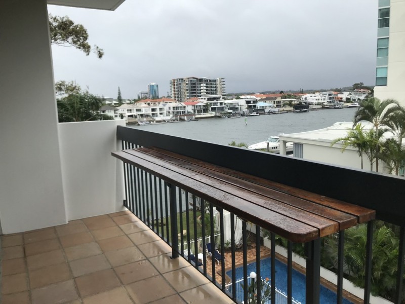 32 Riverview Parade, Surfers Paradise QLD 4217