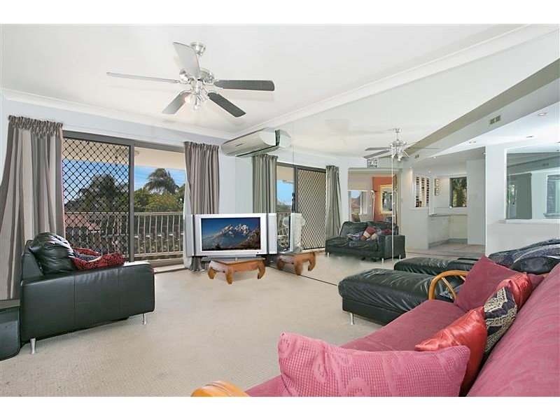 11/27 Peninsular Drive, Surfers Paradise QLD 4217