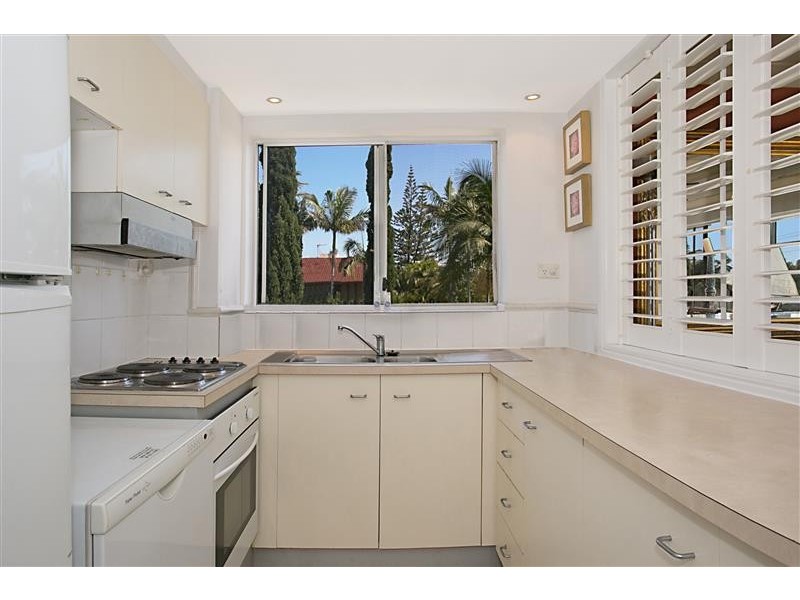11/27 Peninsular Drive, Surfers Paradise QLD 4217