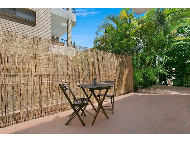 3/15 Britannia Avenue, Broadbeach QLD 4218