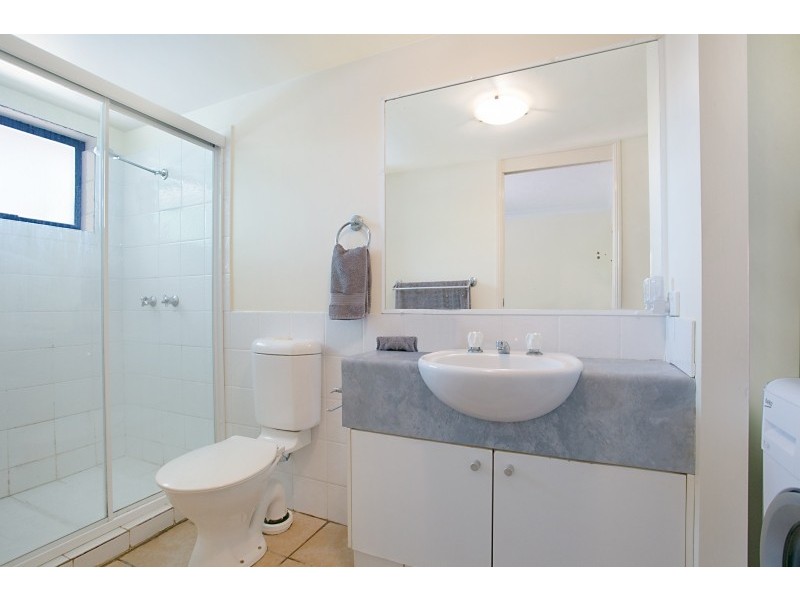 3/15 Britannia Avenue, Broadbeach QLD 4218