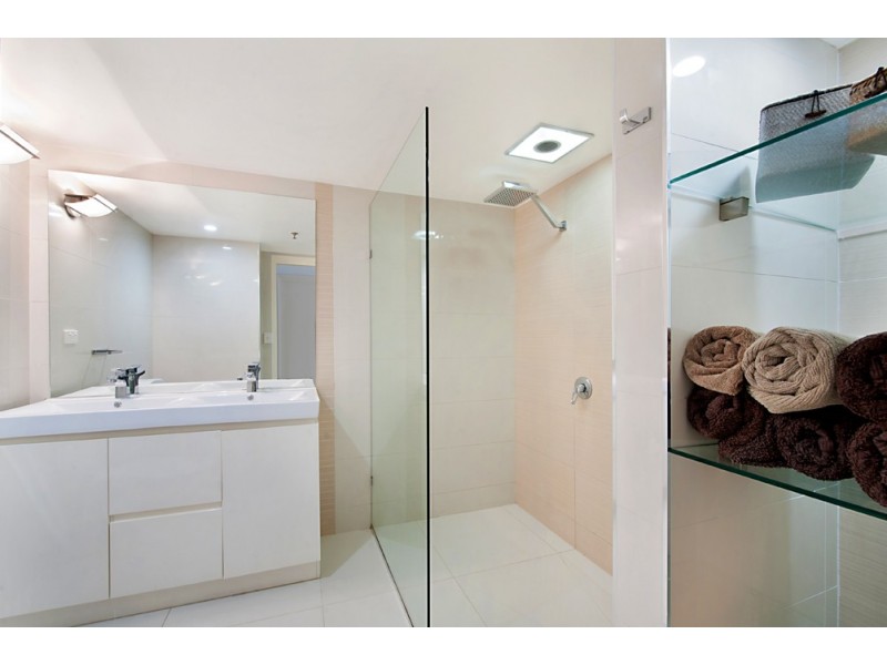 2702/5 Enderley Ave, Surfers Paradise QLD 4217