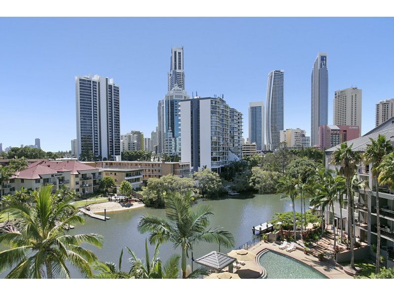 17/11 Paradise Island, Surfers Paradise QLD 4217