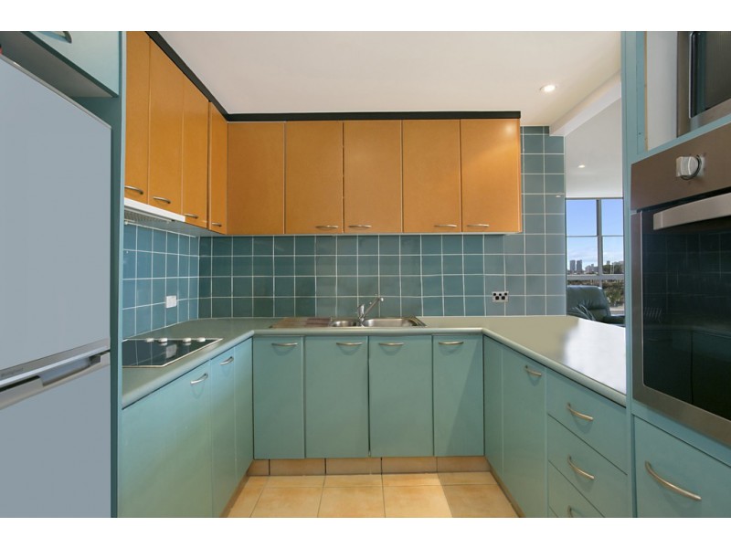 17/11 Paradise Island, Surfers Paradise QLD 4217