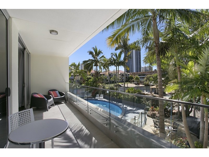 4/11 Paradise Island, Surfers Paradise QLD 4217