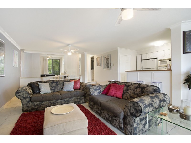 6/4 Northcliffe Terrace, Surfers Paradise QLD 4217