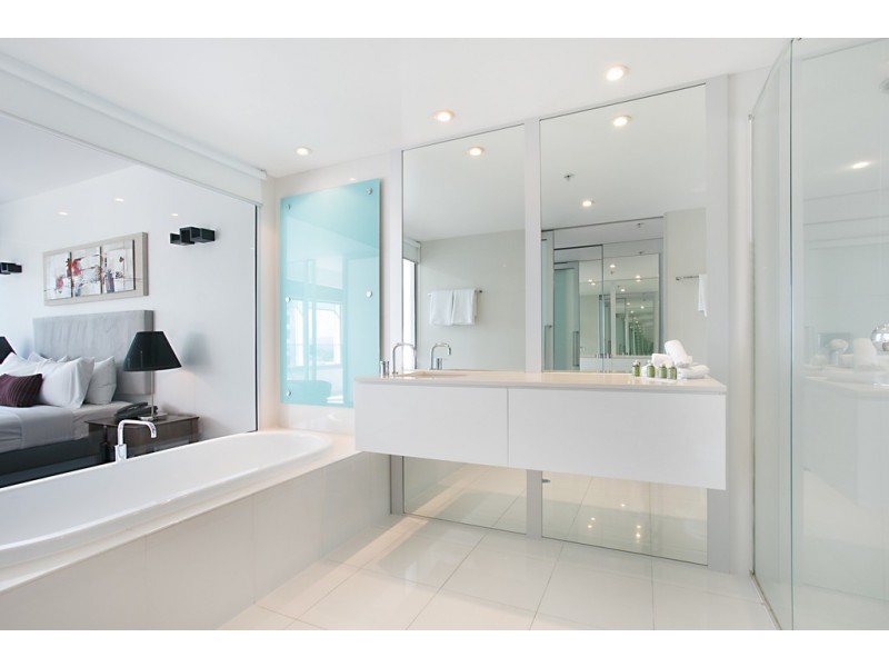 910/9 Hamilton Avenue, Surfers Paradise QLD 4217