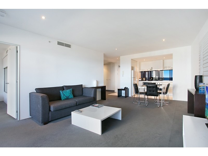 9 Ferny Avenue, Surfers Paradise QLD 4217