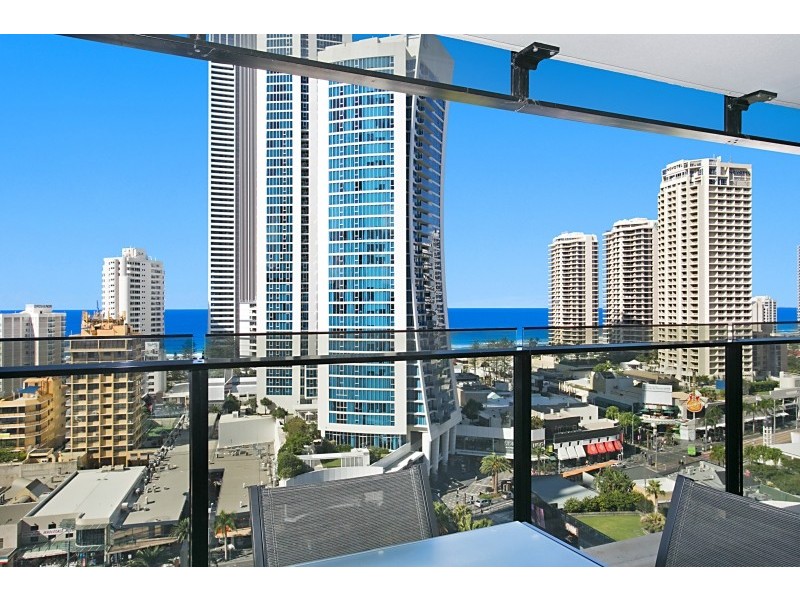 9 Ferny Avenue, Surfers Paradise QLD 4217