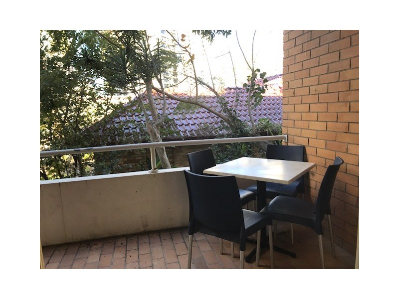 36 Markwell Avenue, Surfers Paradise QLD 4217