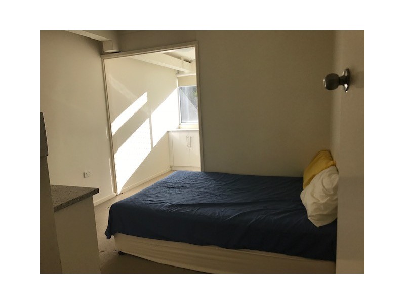 36 Markwell Avenue, Surfers Paradise QLD 4217