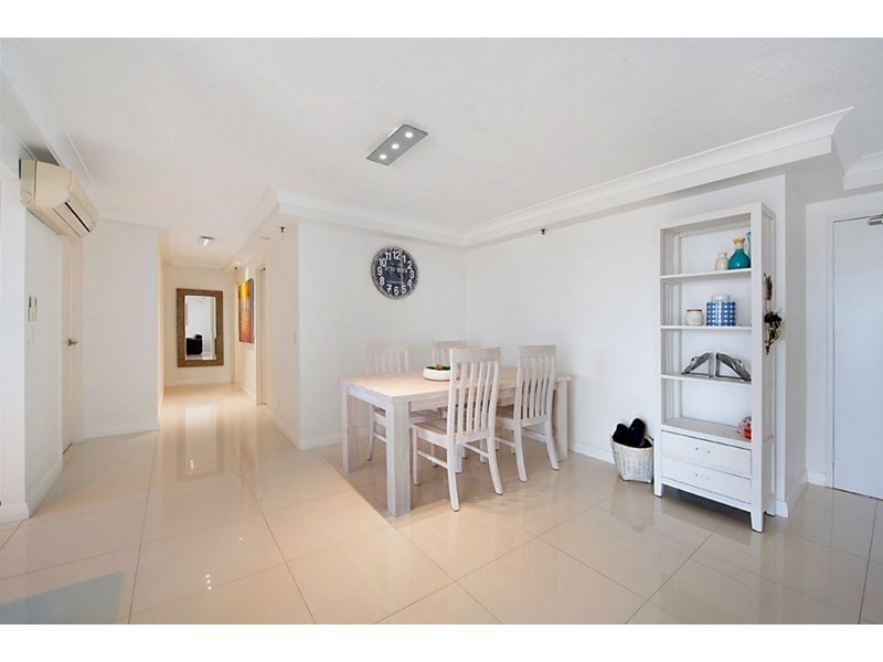 5 Enderley avenue, Surfers Paradise QLD 4217