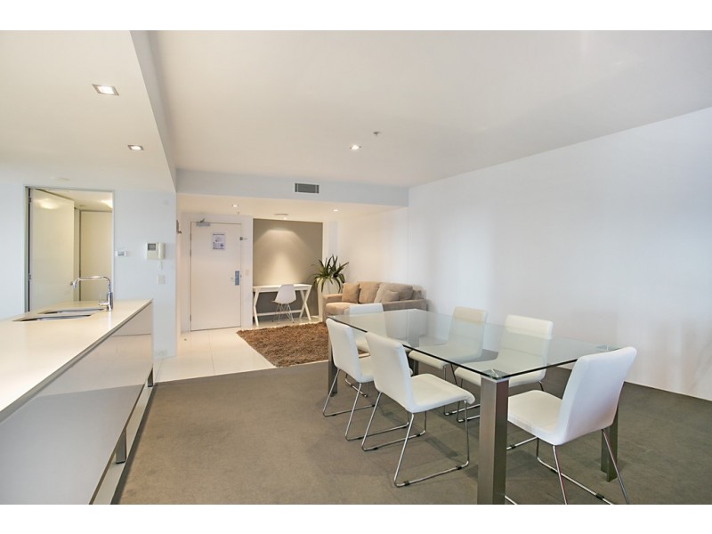 Unit 1609 ‘Q1′ 9 Hamilton Avenue, Surfers Paradise QLD 4217