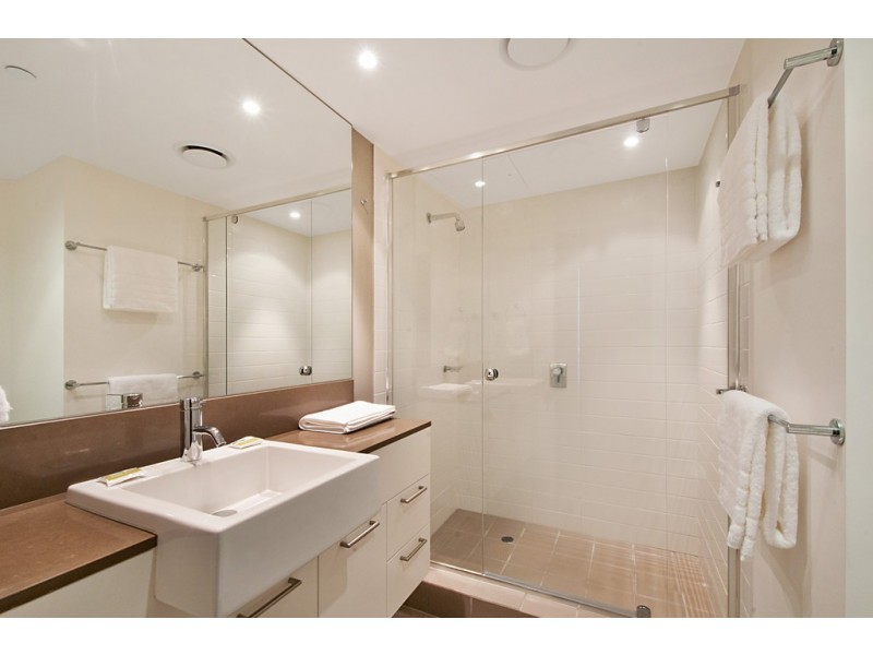 Apt 1403/18 Enderley Avenue, Surfers Paradise QLD 4217