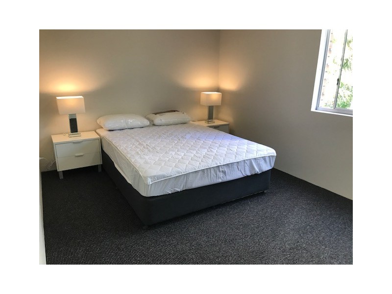 24 Laycock Street, Surfers Paradise QLD 4217