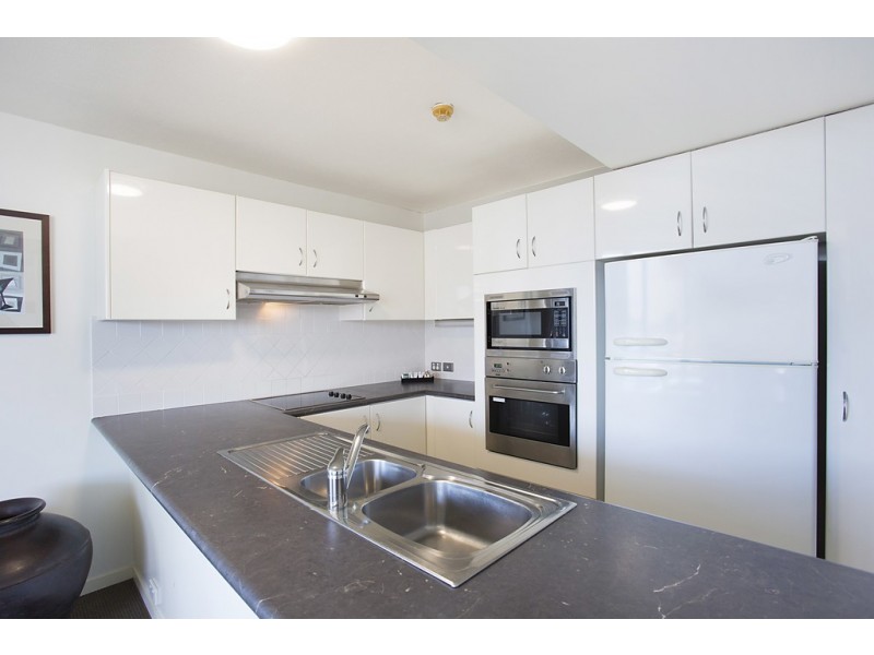 Unit 15B ‘The Regent’ 18 Aubrey Street, Surfers Paradise QLD 4217