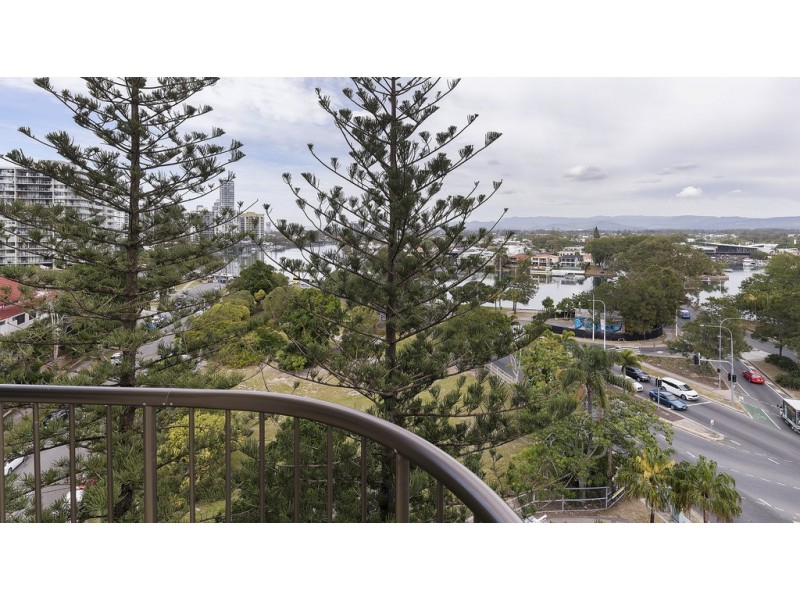 Unit 32/43 Enderley Avenue, Surfers Paradise QLD 4217