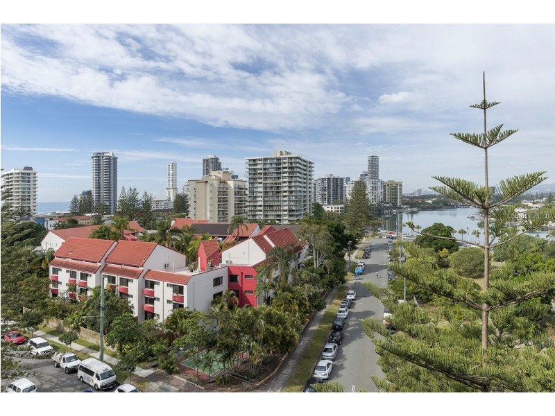 Unit 32/43 Enderley Avenue, Surfers Paradise QLD 4217