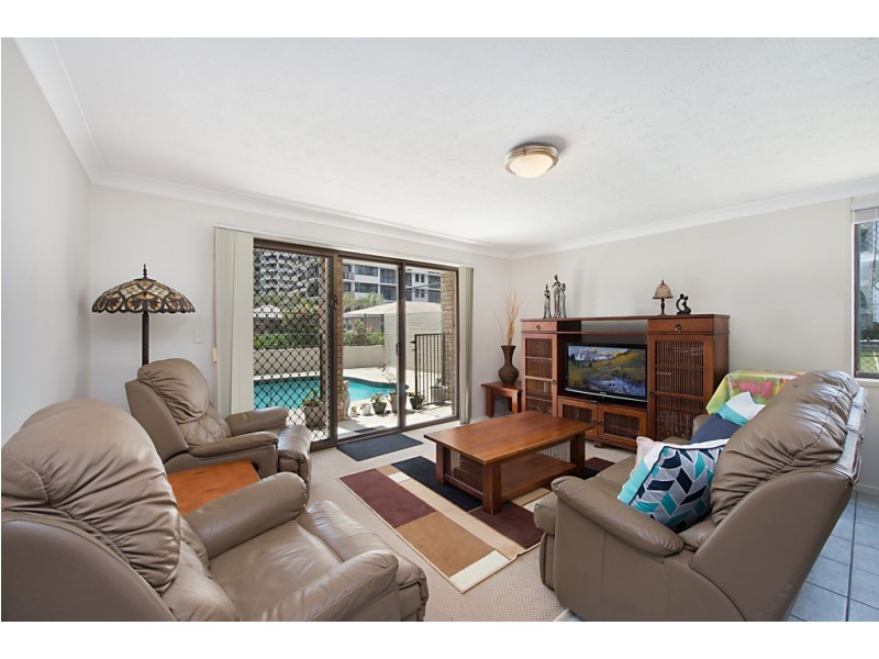 2/20a Old Burleigh Road, Surfers Paradise QLD 4217