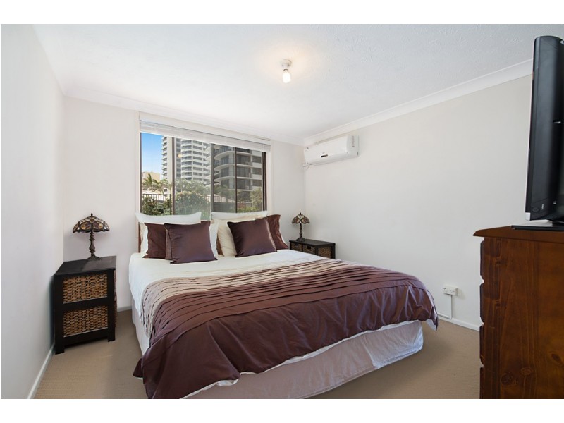 2/20a Old Burleigh Road, Surfers Paradise QLD 4217