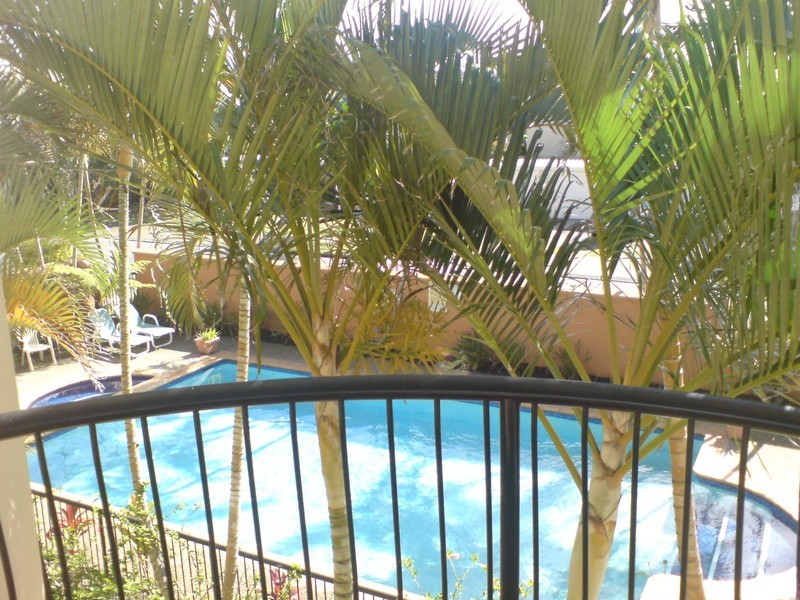Unit 14 2 Fraser Avenue, Nobby Beach QLD 4218