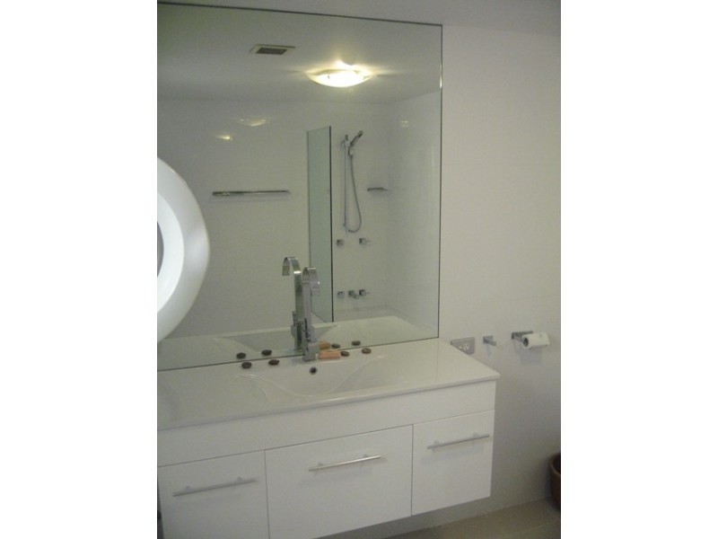 Unit 14 2 Fraser Avenue, Nobby Beach QLD 4218