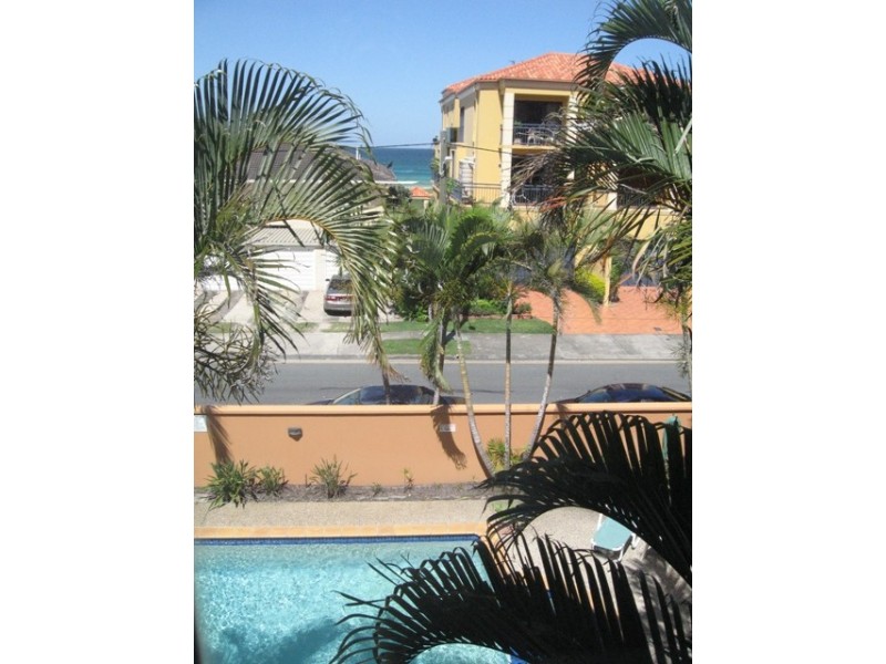 Unit 14 2 Fraser Avenue, Nobby Beach QLD 4218