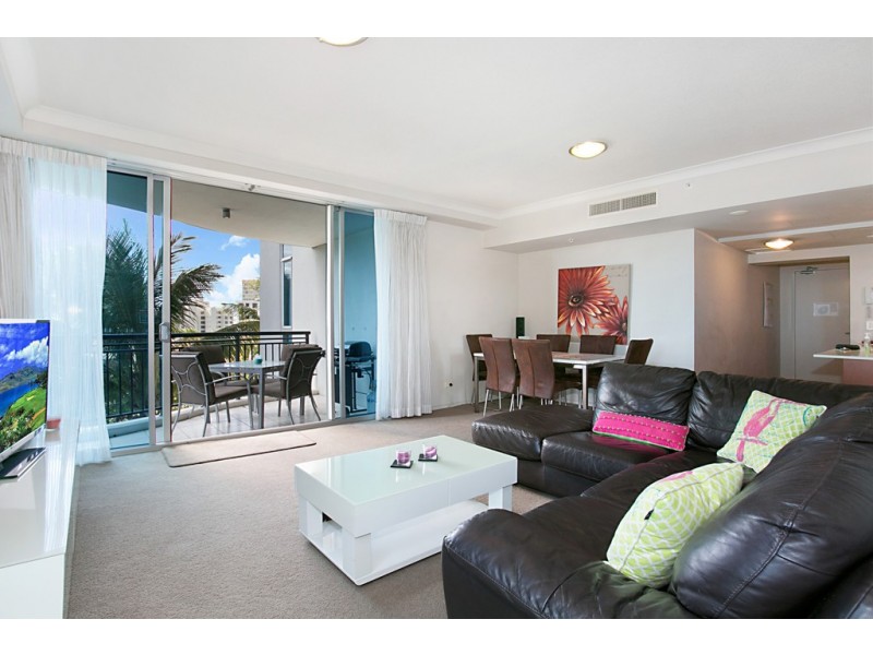 23 Ferny Avenue, Surfers Paradise QLD 4217