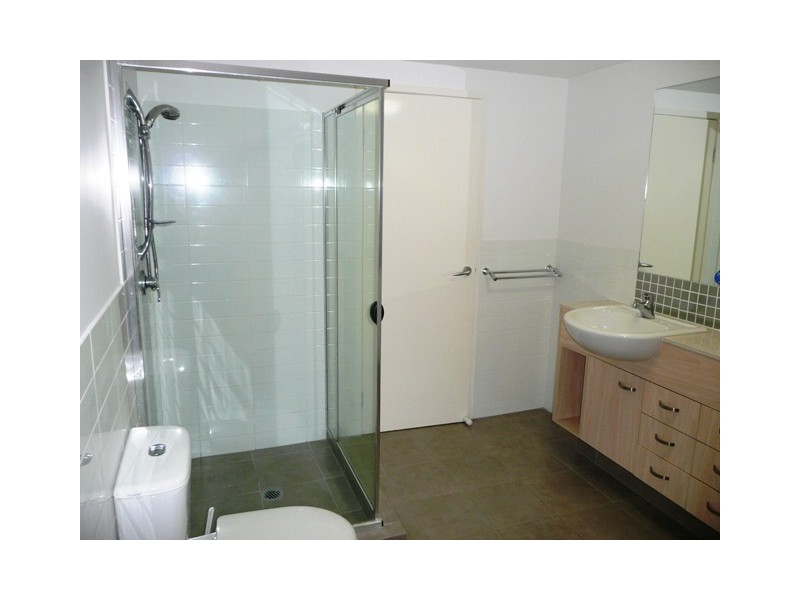 Unit 310 Wings, 18 Fern Street, Surfers Paradise QLD 4217