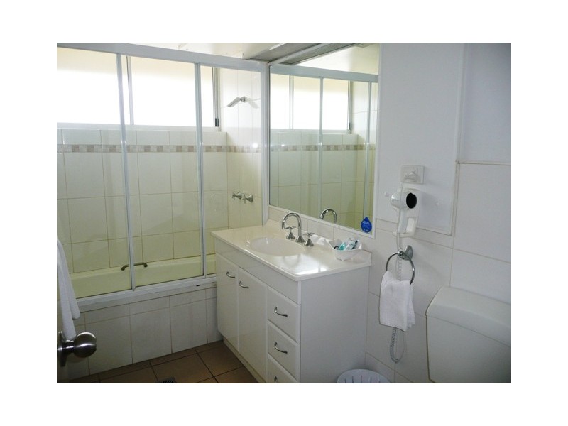 Unit 504 Baronnet, Surfers Paradise QLD 4217