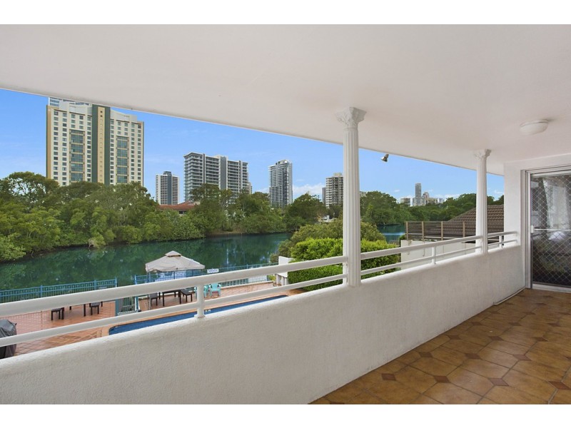 Unit 8/ 55-56 Paradise Island, Surfers Paradise QLD 4217