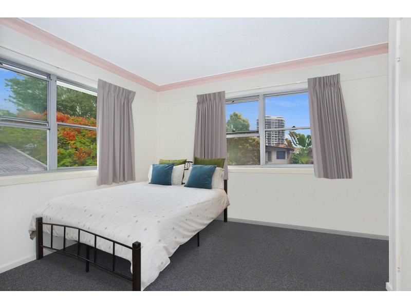 Unit 8/ 55-56 Paradise Island, Surfers Paradise QLD 4217