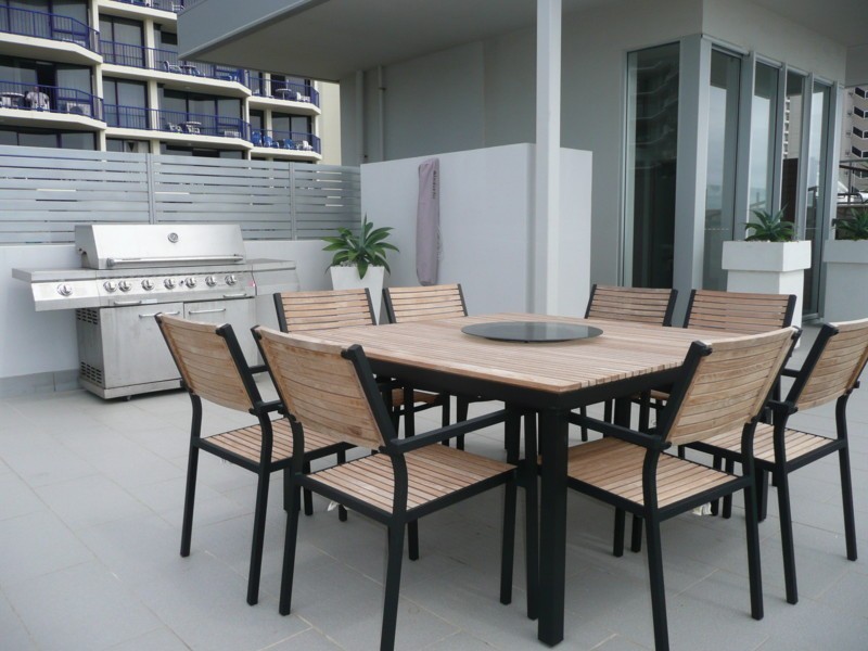 Unit 2 Majestic V, 5 Laycock Street, Surfers Paradise QLD 4217