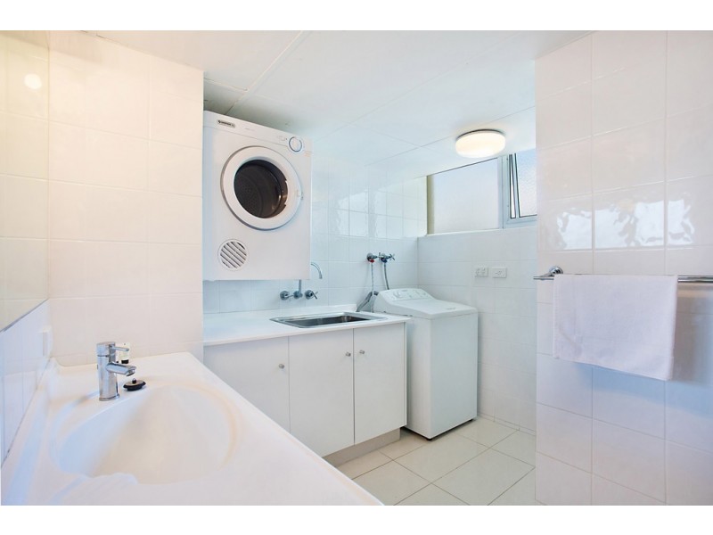 21 ‘Durham Court’ Clifford Street, Surfers Paradise QLD 4217