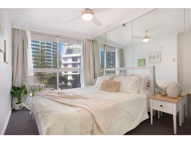Unit 3E ‘Peninsula’ 5 Clifford Street, Surfers Paradise QLD 4217