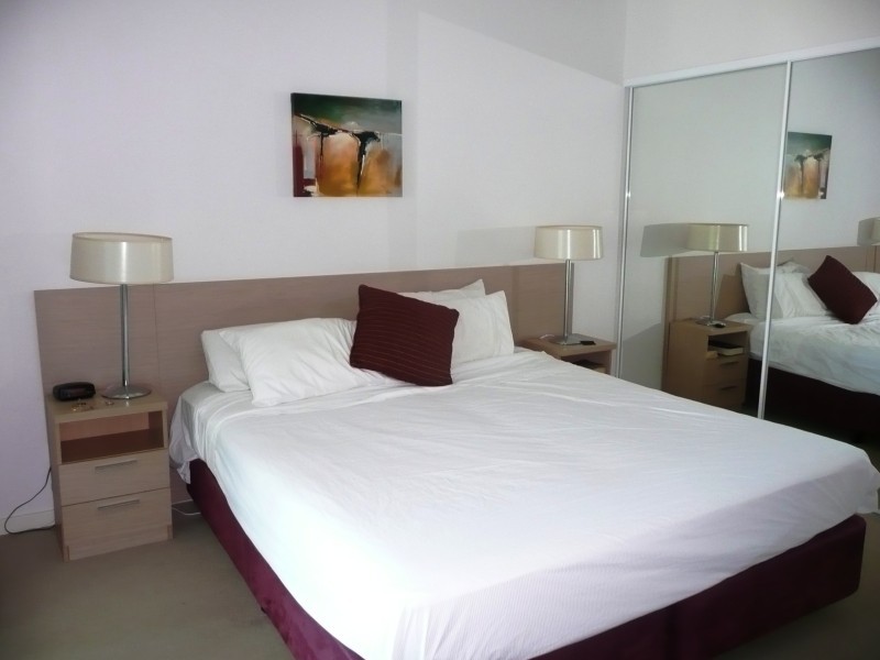 Unit 308 Wings, 18 Fern Street, Surfers Paradise QLD 4217