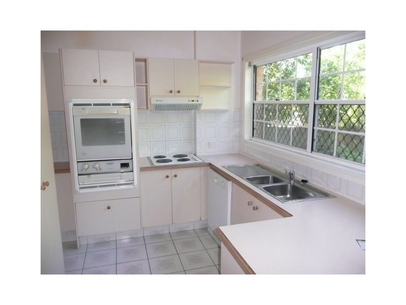 1/56 Falconer Street, Southport QLD 4215