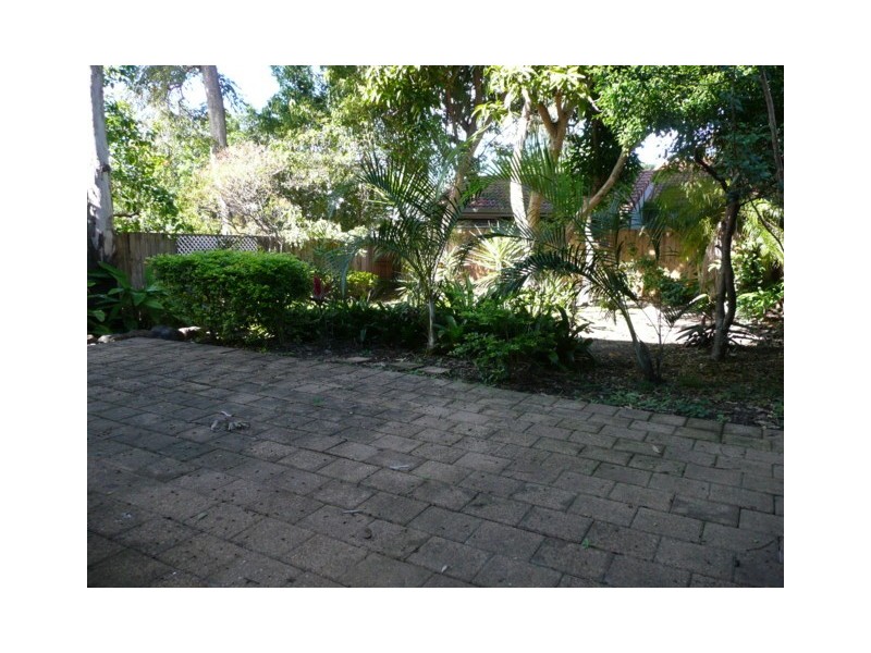 1/56 Falconer Street, Southport QLD 4215