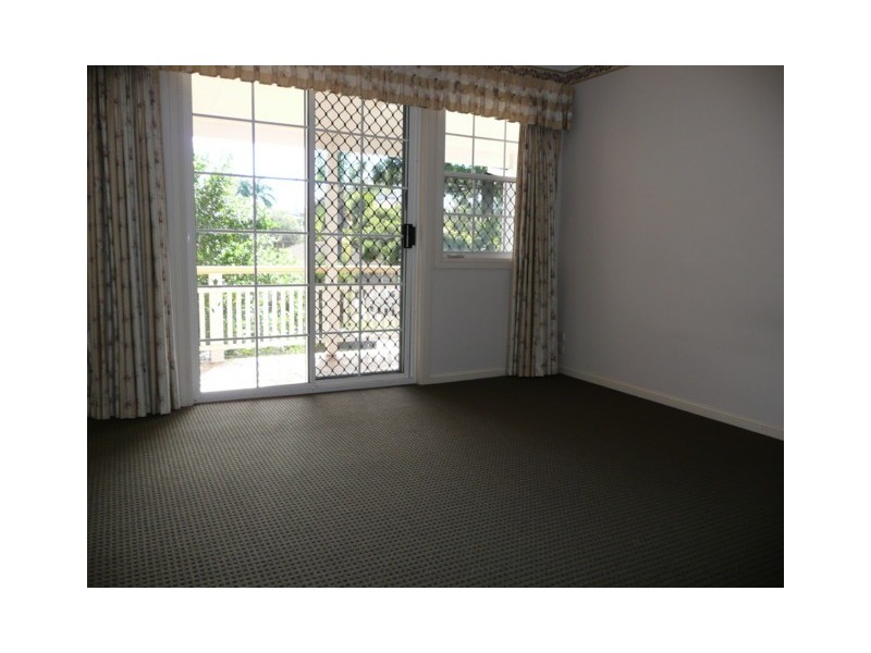 1/56 Falconer Street, Southport QLD 4215