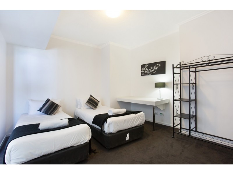 Unit 133 ‘Ocean Pacific’ 25 Surf Parade, Broadbeach QLD 4218