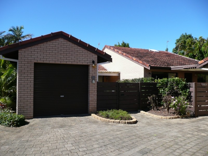 Villa 12 Fig Tree East, 81 Salerno Street, Isle Of Capri QLD 4217