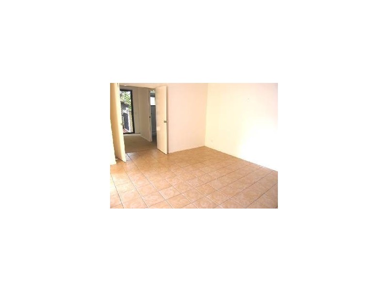 Unit 3 15 Britannia Avenue, Broadbeach QLD 4218