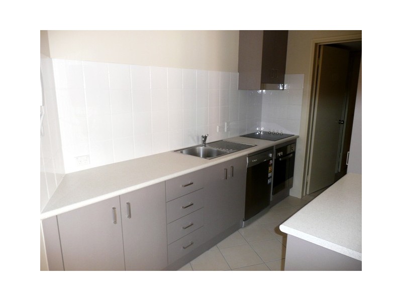 Unit 7 17 Lather Street, Southport QLD 4215
