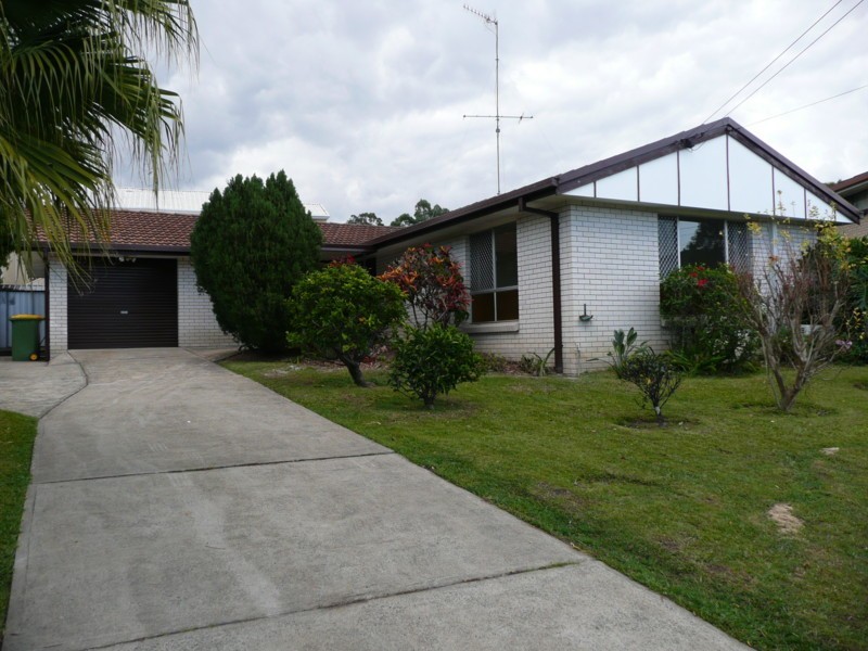 28 Crinum Crescent, Southport QLD 4215